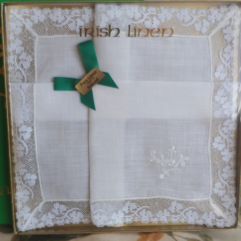 Vintage Irish Pure Linen Lace Embroidered Handkerchief NWT - Picture 8 of 14